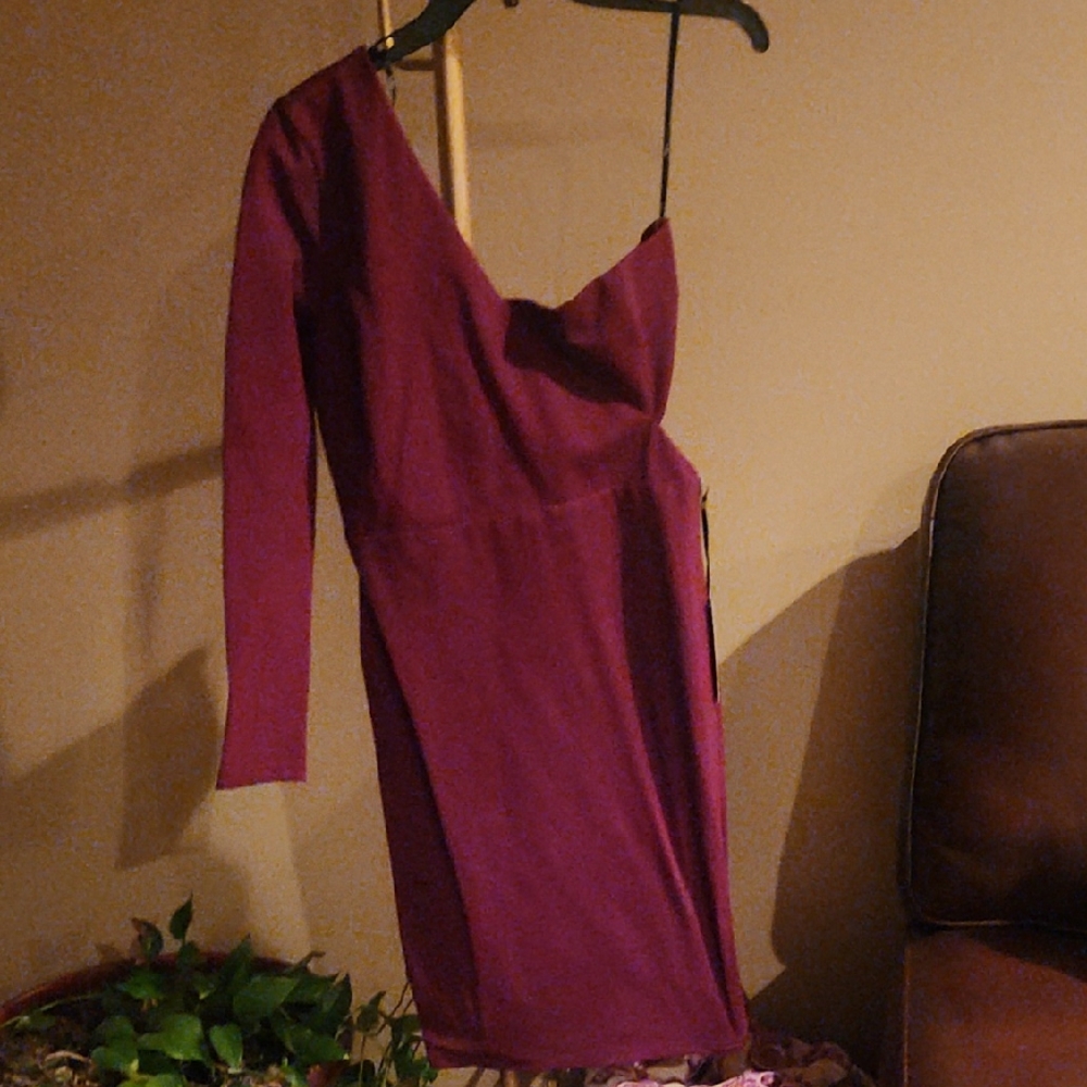 Lulu's One-Shoulder Fuchsia Bodycon Dress